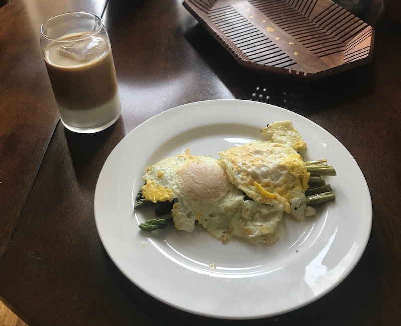 Illustration for article titled I Ate Like a Fashion Editor for a Day, and How Do You Even Do This Shit